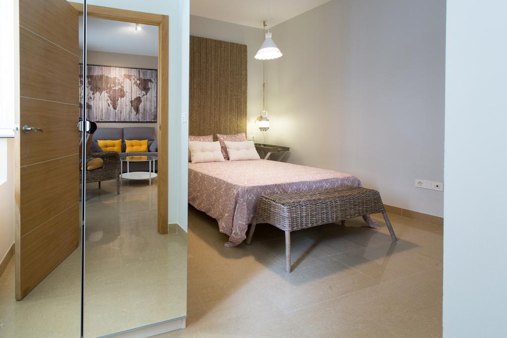 Apartamentos Alberto Lista 9 Sevilla Oda fotoğraf