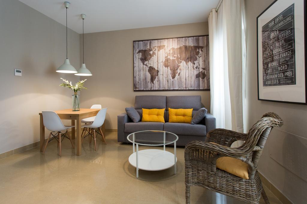 Apartamentos Alberto Lista 9 Sevilla Oda fotoğraf