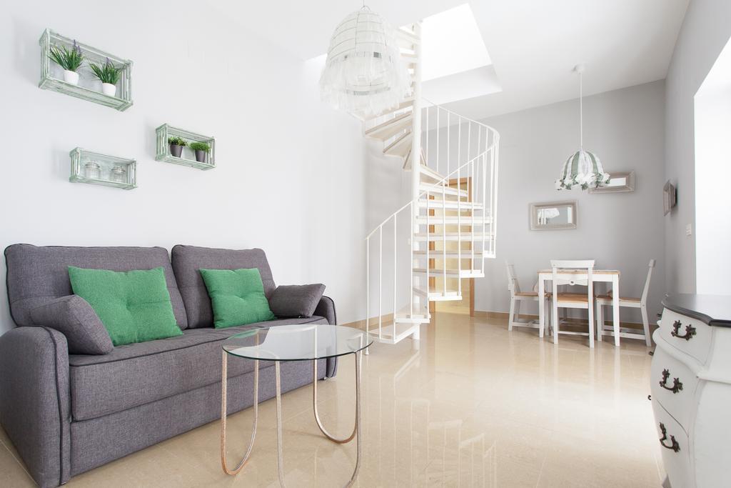 Apartamentos Alberto Lista 9 Sevilla Dış mekan fotoğraf