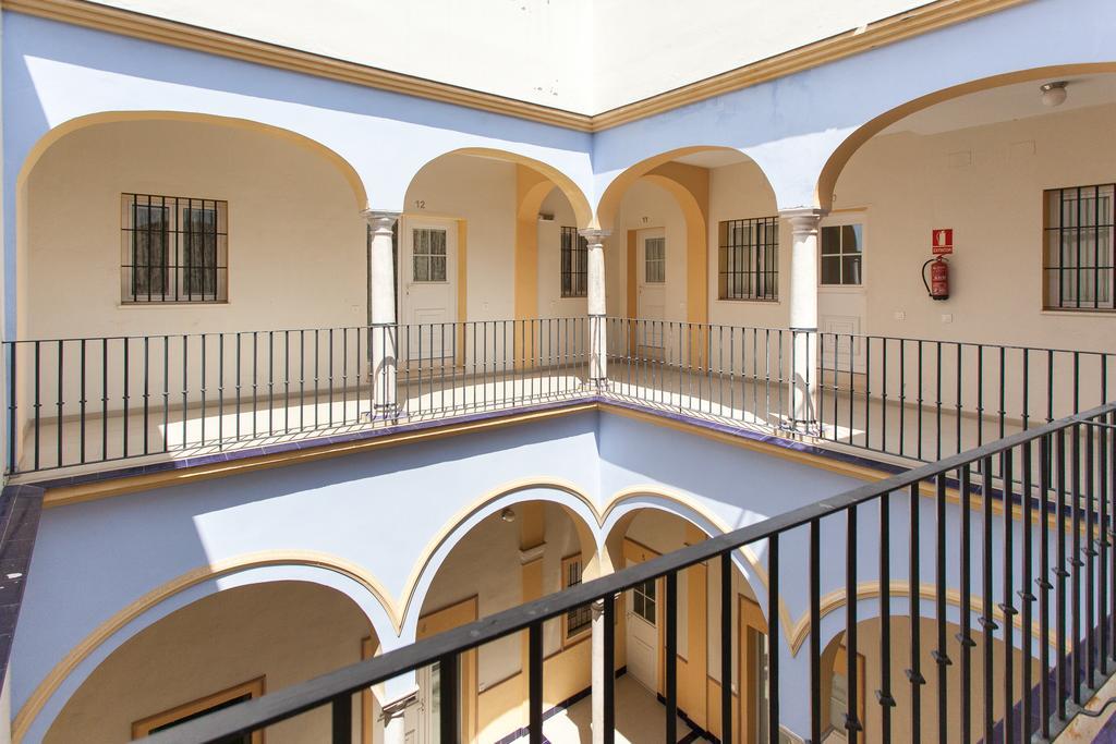 Apartamentos Alberto Lista 9 Sevilla Dış mekan fotoğraf